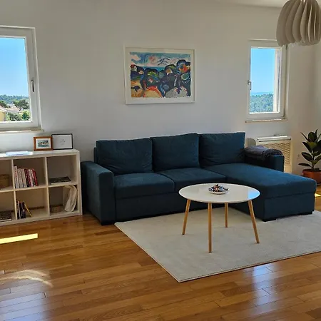 Sea Wolf - Sea View & Centre Apartment *