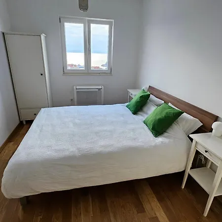 Sea Wolf - Sea View & Centre *