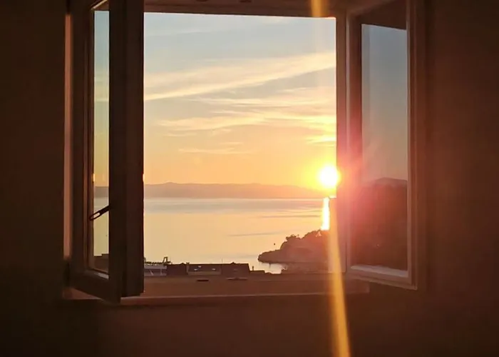 Sea Wolf - Sea View & Centre Apartment *