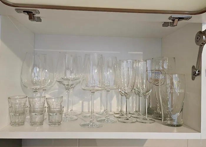 Sea Wolf - Sea View & Centre Apartment