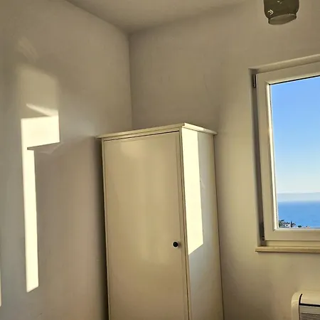 Sea Wolf - Sea View & Centre