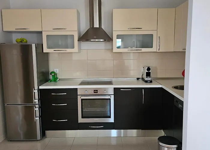 Sea Wolf - Sea View & Centre *