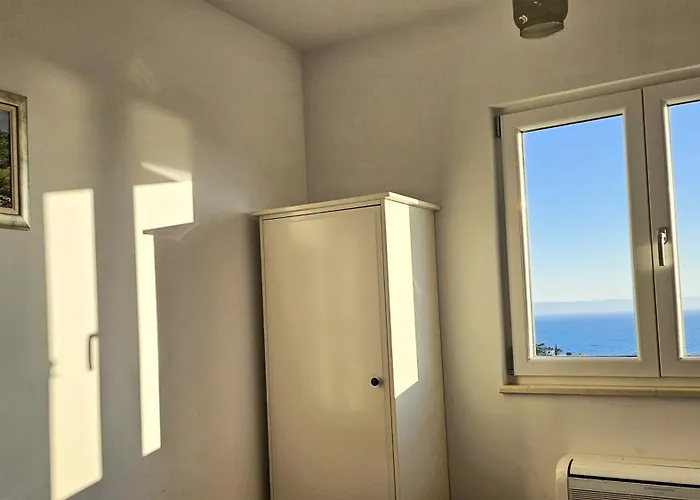 Sea Wolf - Sea View & Centre